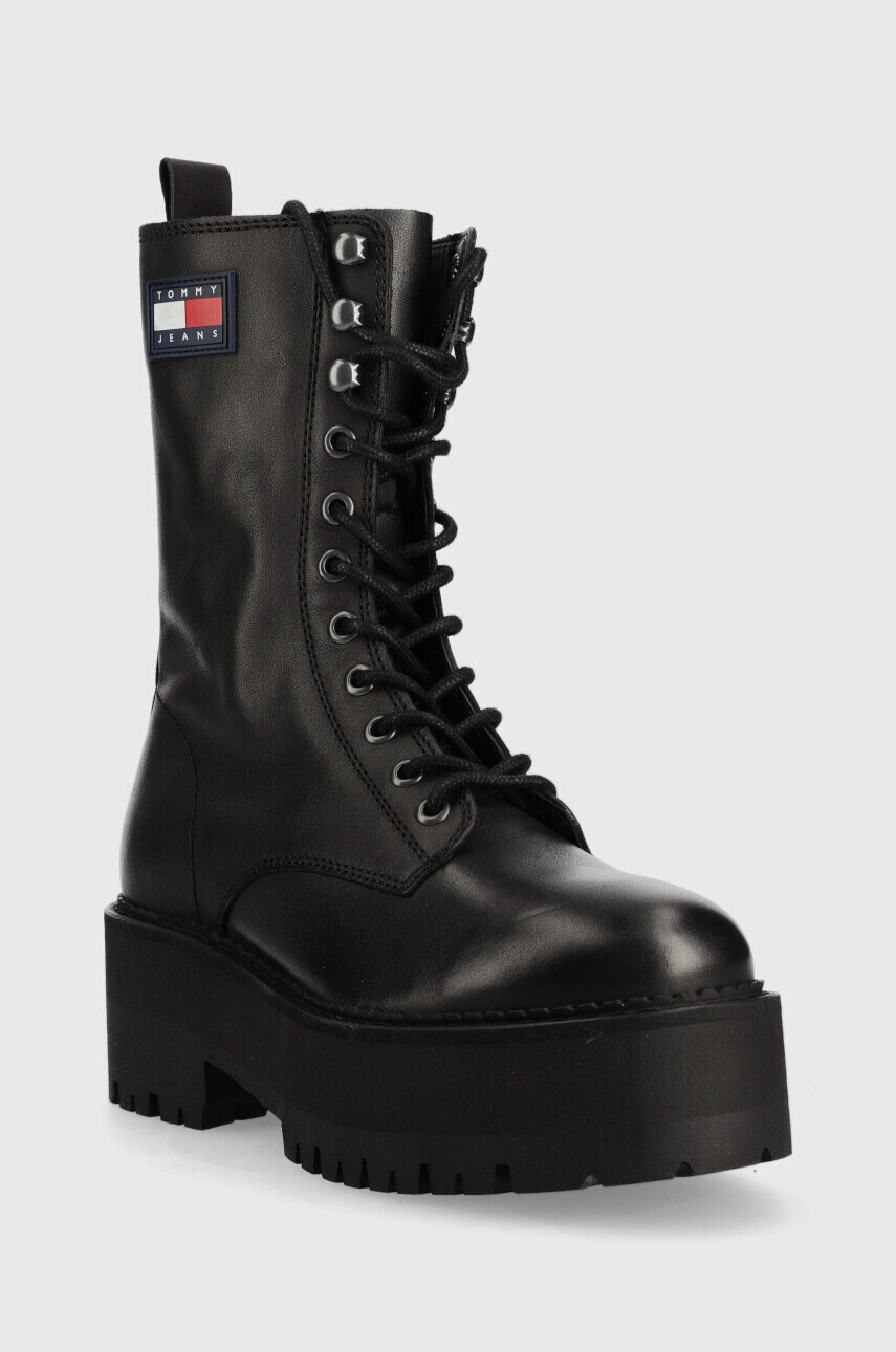 Tommy Jeans Кожени кубинки Flatform Padded Boot в черно с платформа - Pepit.bg