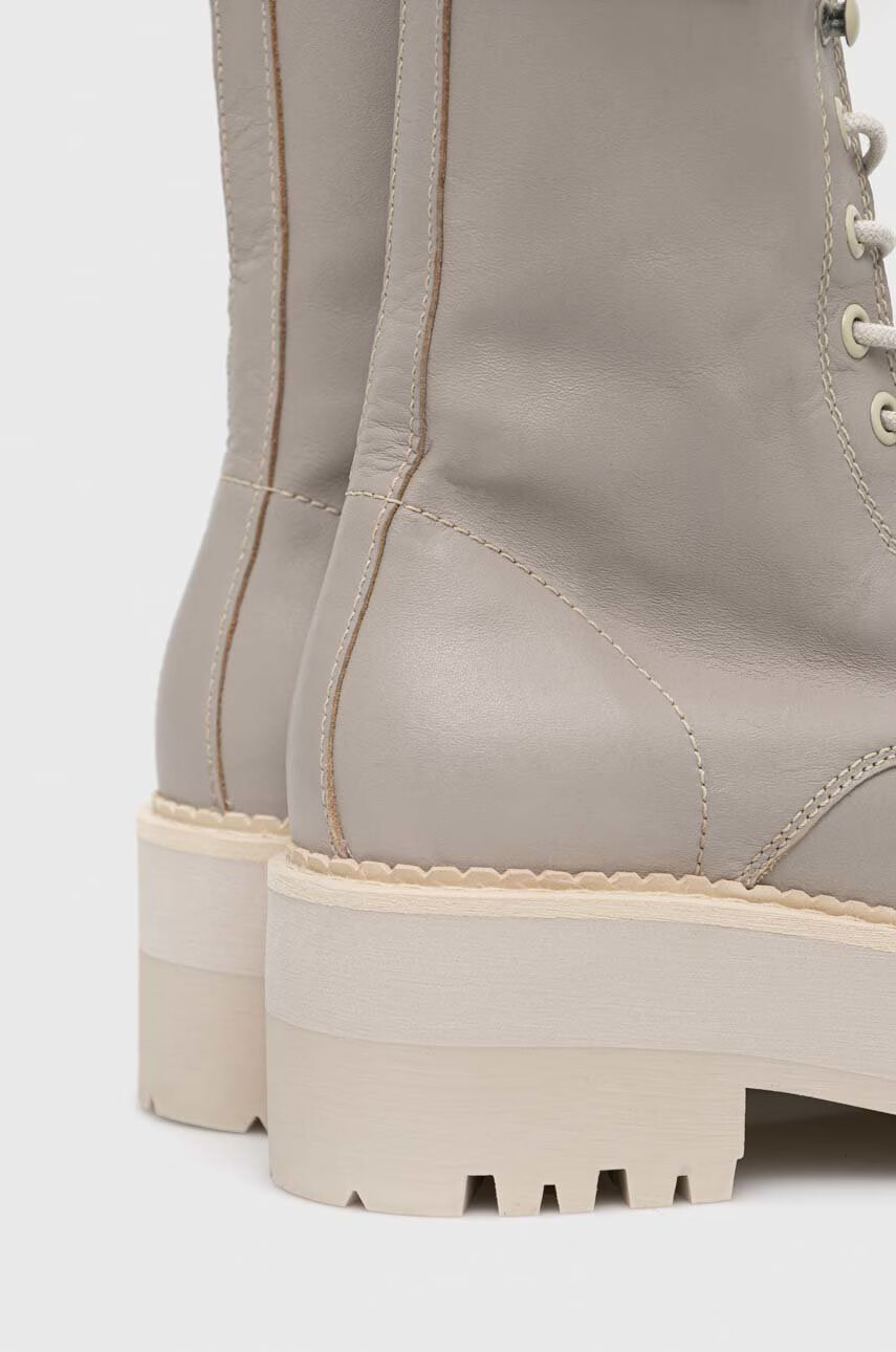Tommy Jeans Кожени кубинки Flatform Padded Boot в бежово с равна подметка - Pepit.bg