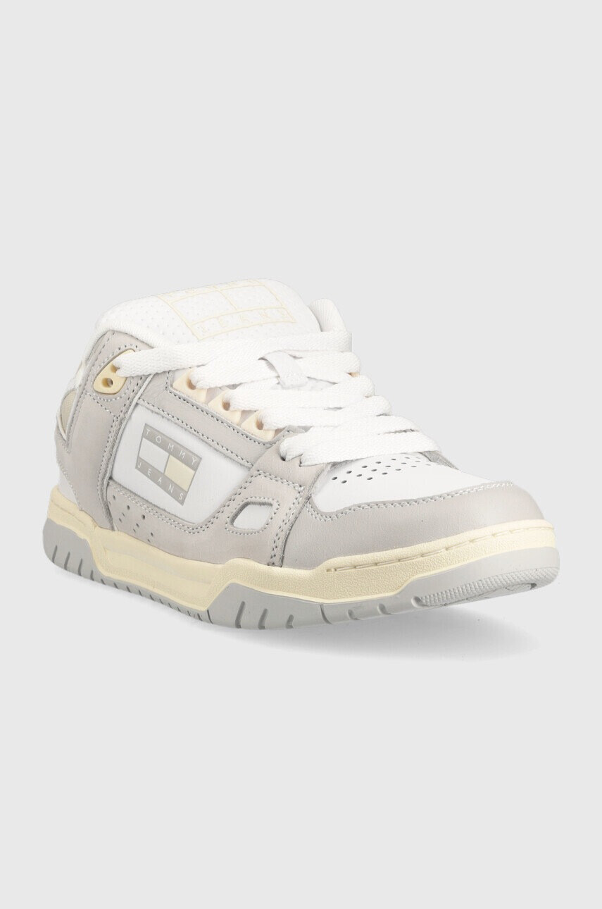 Tommy Jeans Кожени маратонки Skate Sneaker в сиво - Pepit.bg