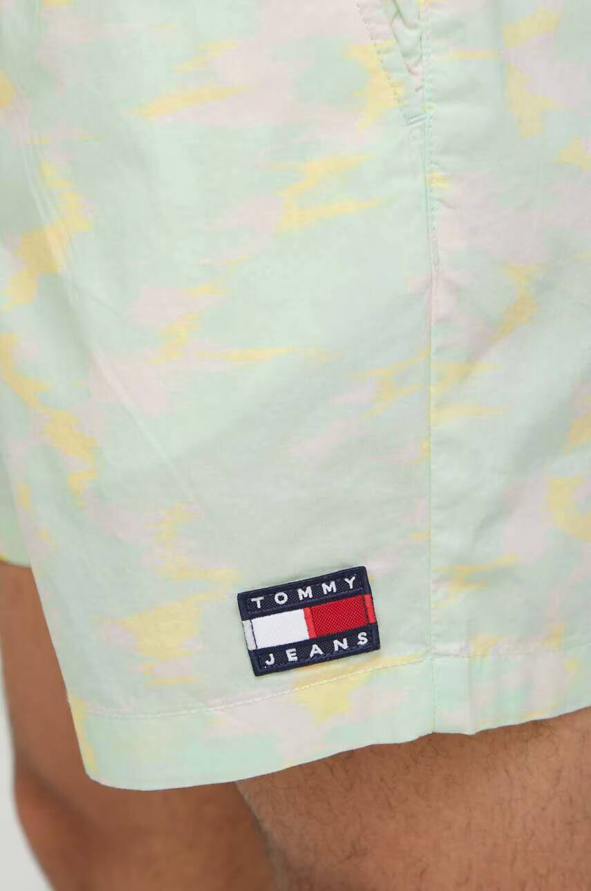 Tommy Jeans Къс панталон в жълто - Pepit.bg