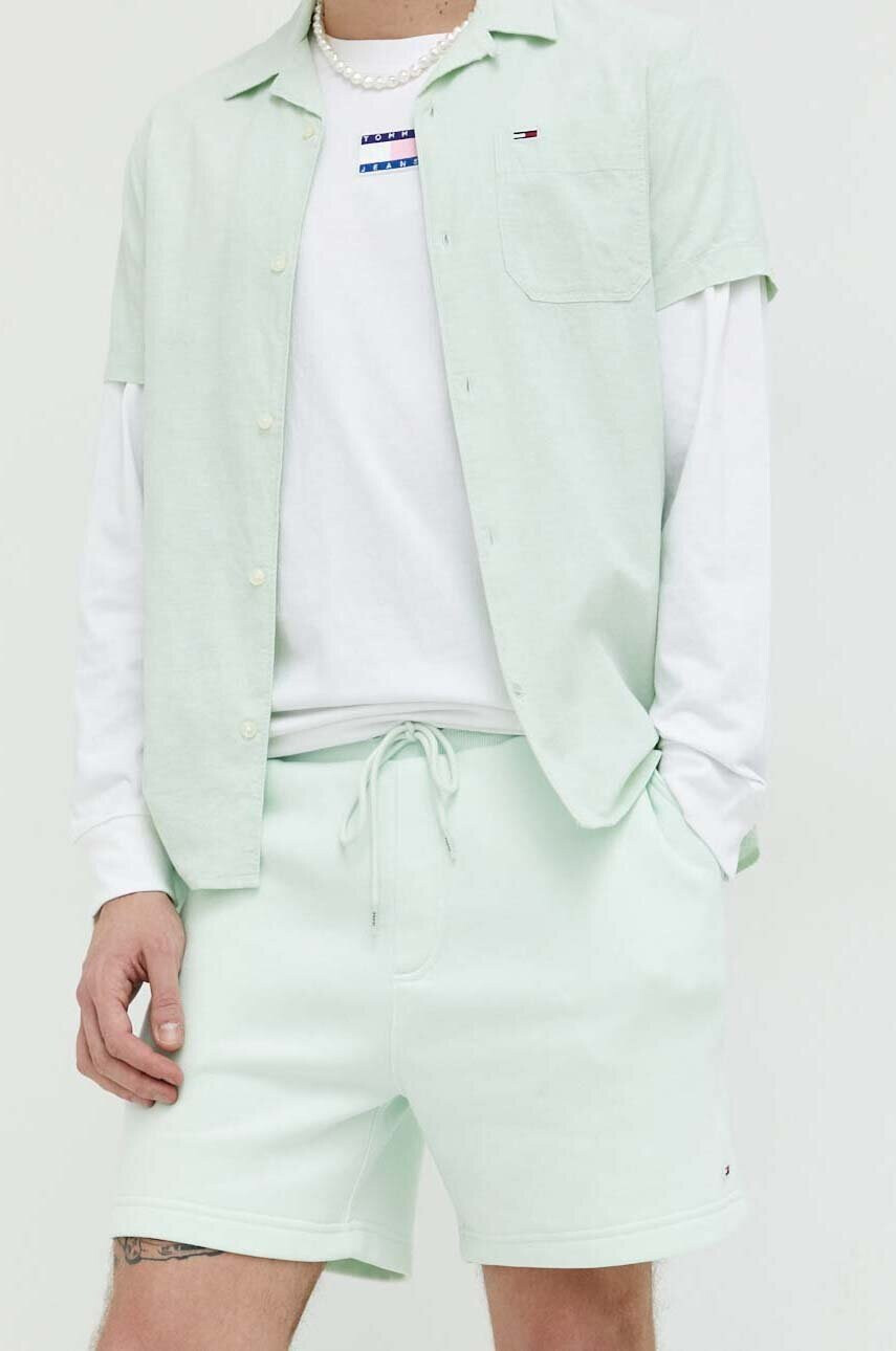 Tommy Jeans Къс панталон в зелено - Pepit.bg