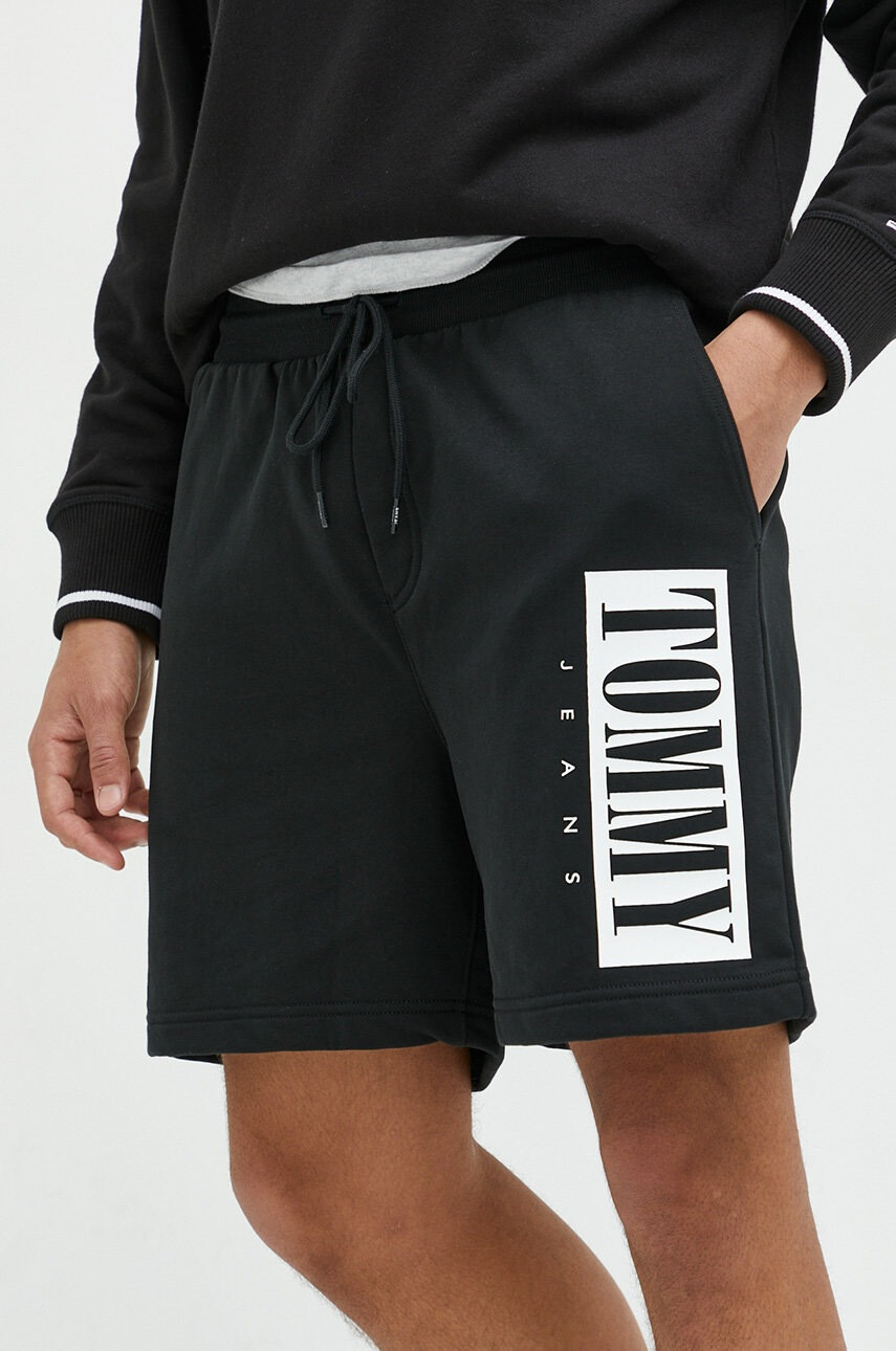 Tommy Jeans Къс панталон - Pepit.bg