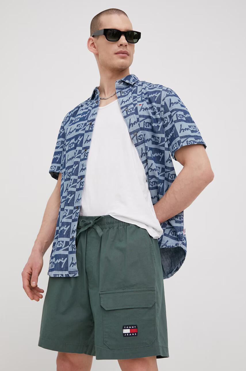Tommy Jeans Къс панталон с лен мъжко в зелено - Pepit.bg