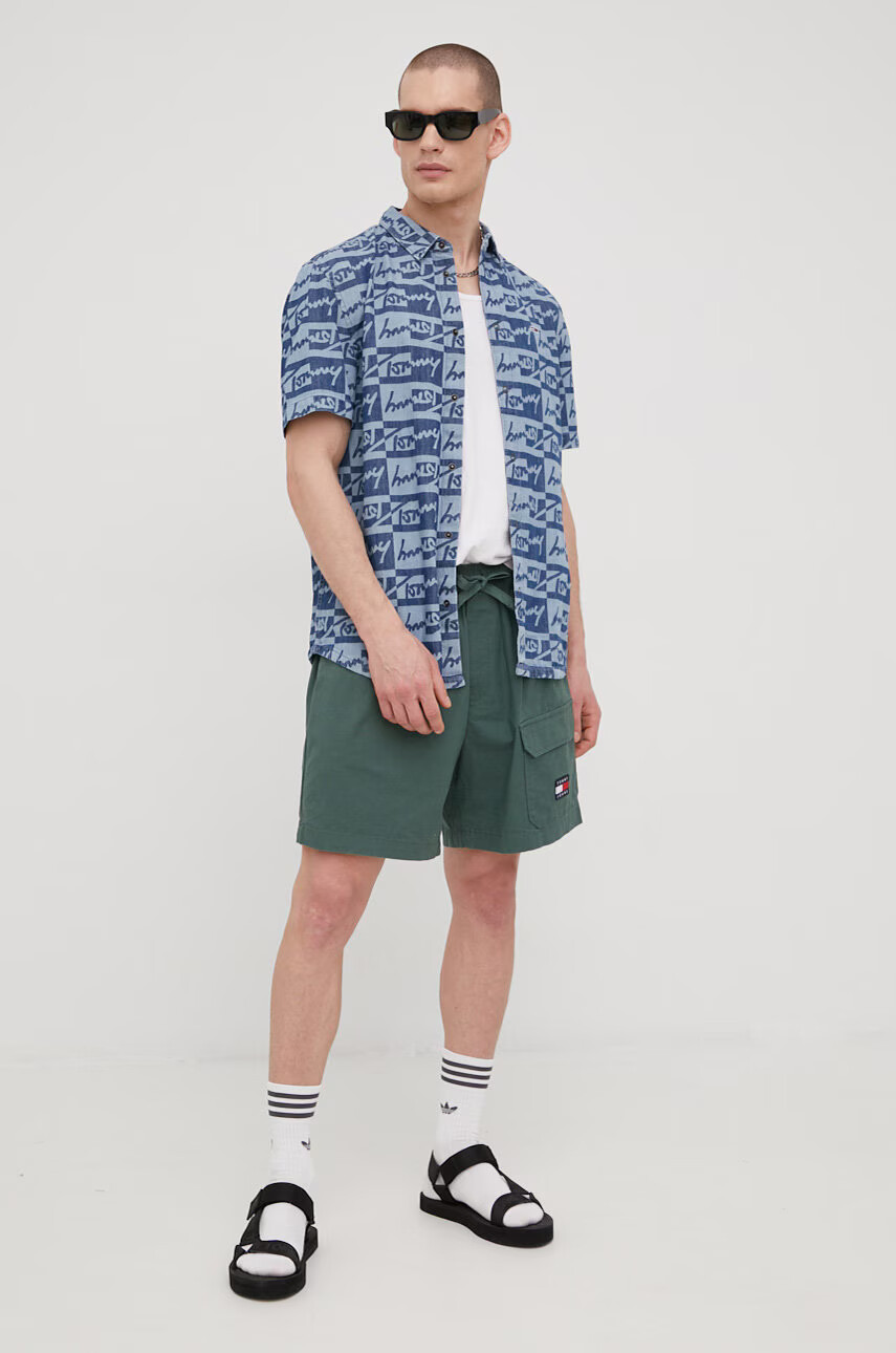 Tommy Jeans Къс панталон с лен мъжко в зелено - Pepit.bg
