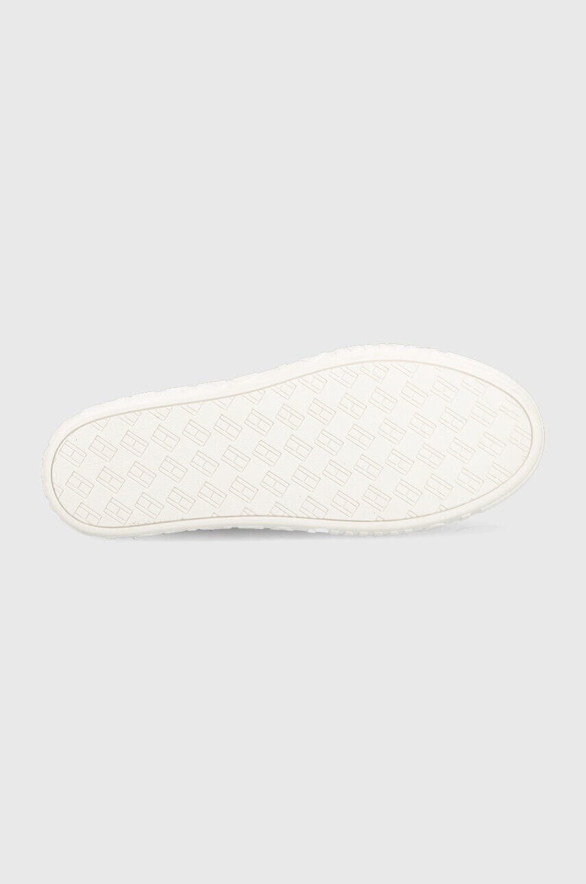 Tommy Jeans Маратонки CANVAS OUTSOLE в черно EM0EM01160 - Pepit.bg
