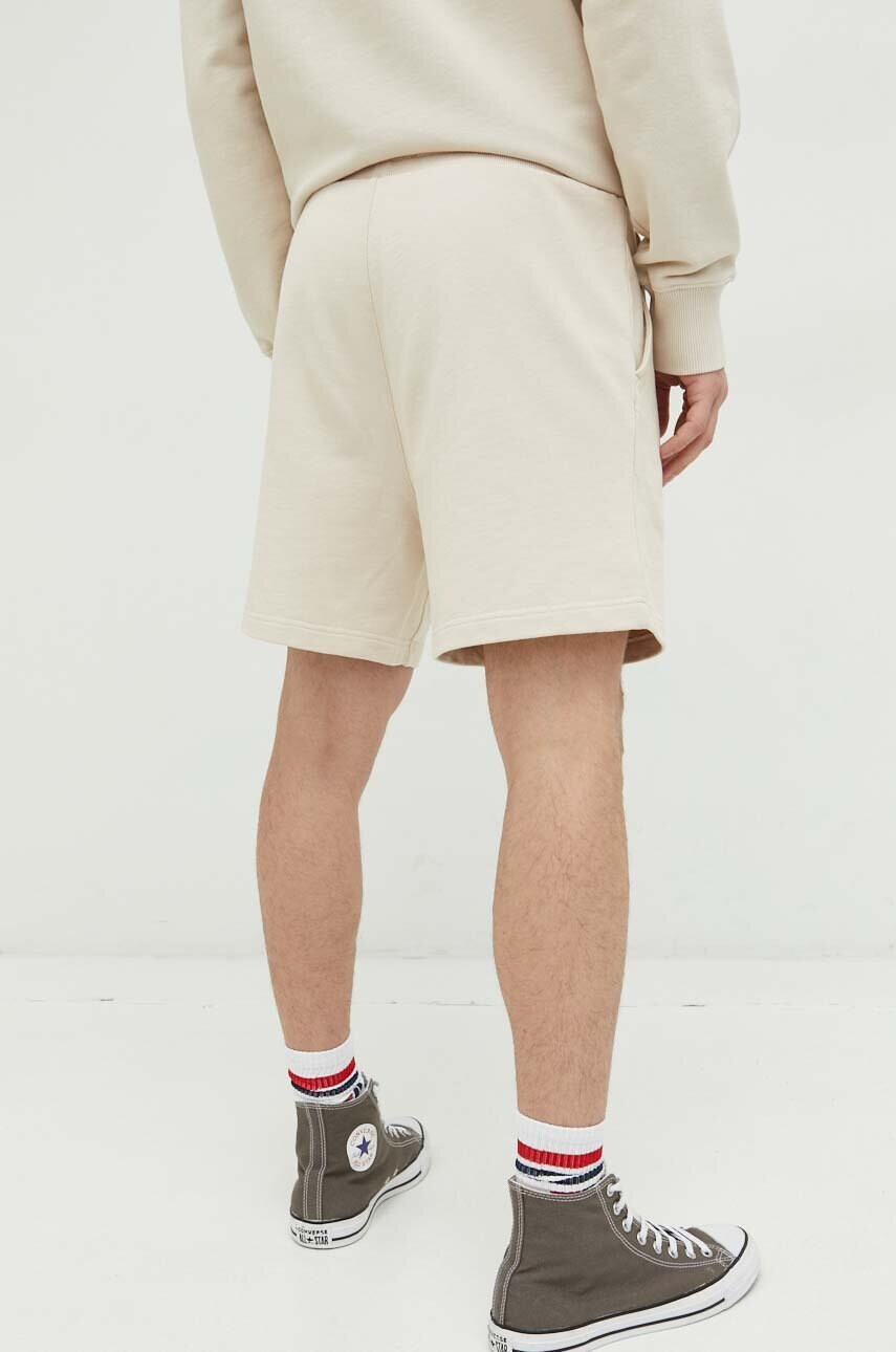 Tommy Jeans Памучен къс панталон в бежово - Pepit.bg
