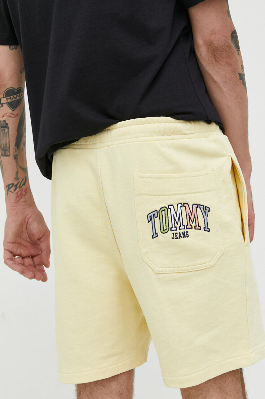 Tommy Jeans Памучен къс панталон в черно - Pepit.bg
