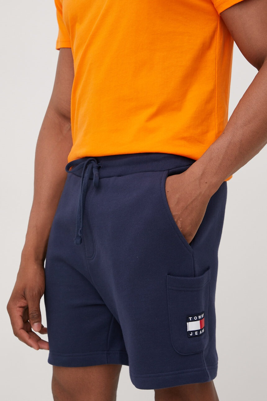 Tommy Jeans Памучен къс панталон - Pepit.bg