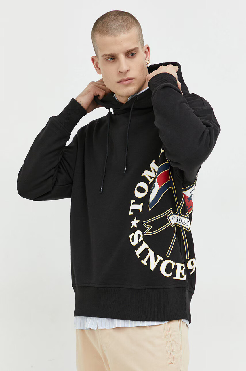 Tommy Jeans Памучен суичър в черно с качулка с принт - Pepit.bg