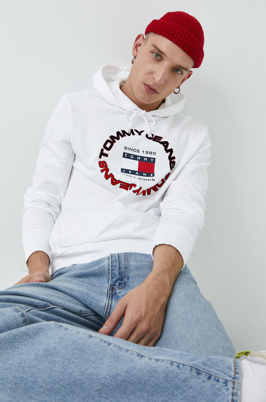 Tommy Jeans Памучен суичър в бяло с качулка с принт - Pepit.bg