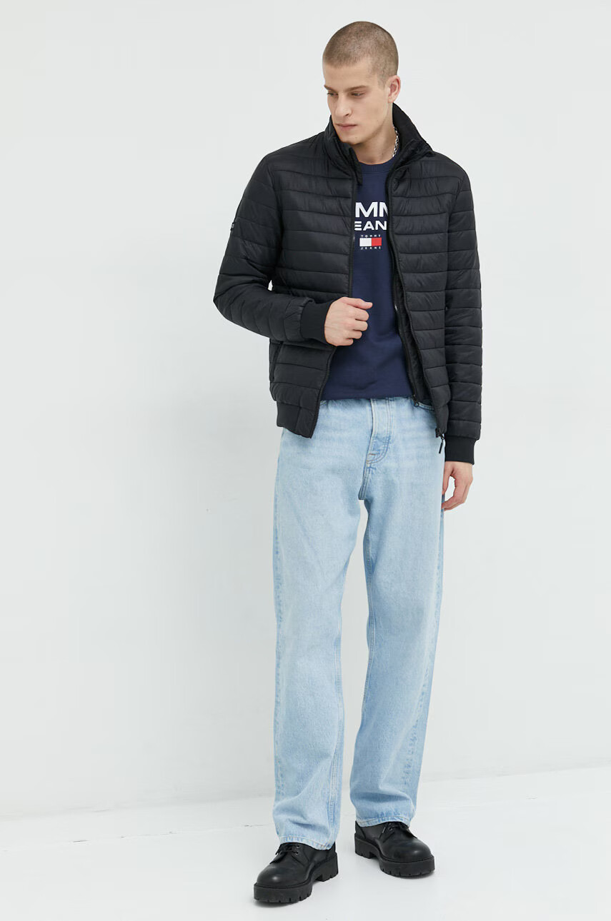 Tommy Jeans Памучен суичър в черно с принт - Pepit.bg