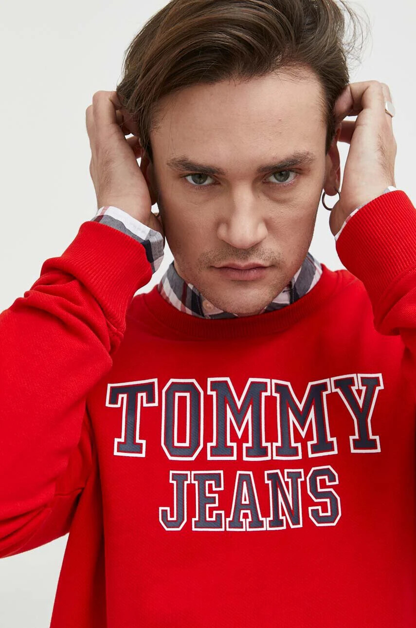 Tommy Jeans Памучен суичър в червено с принт - Pepit.bg