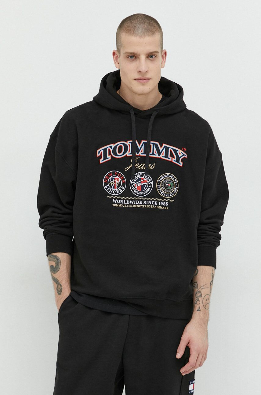 Tommy Jeans Памучен суичър в черно с качулка с апликация - Pepit.bg