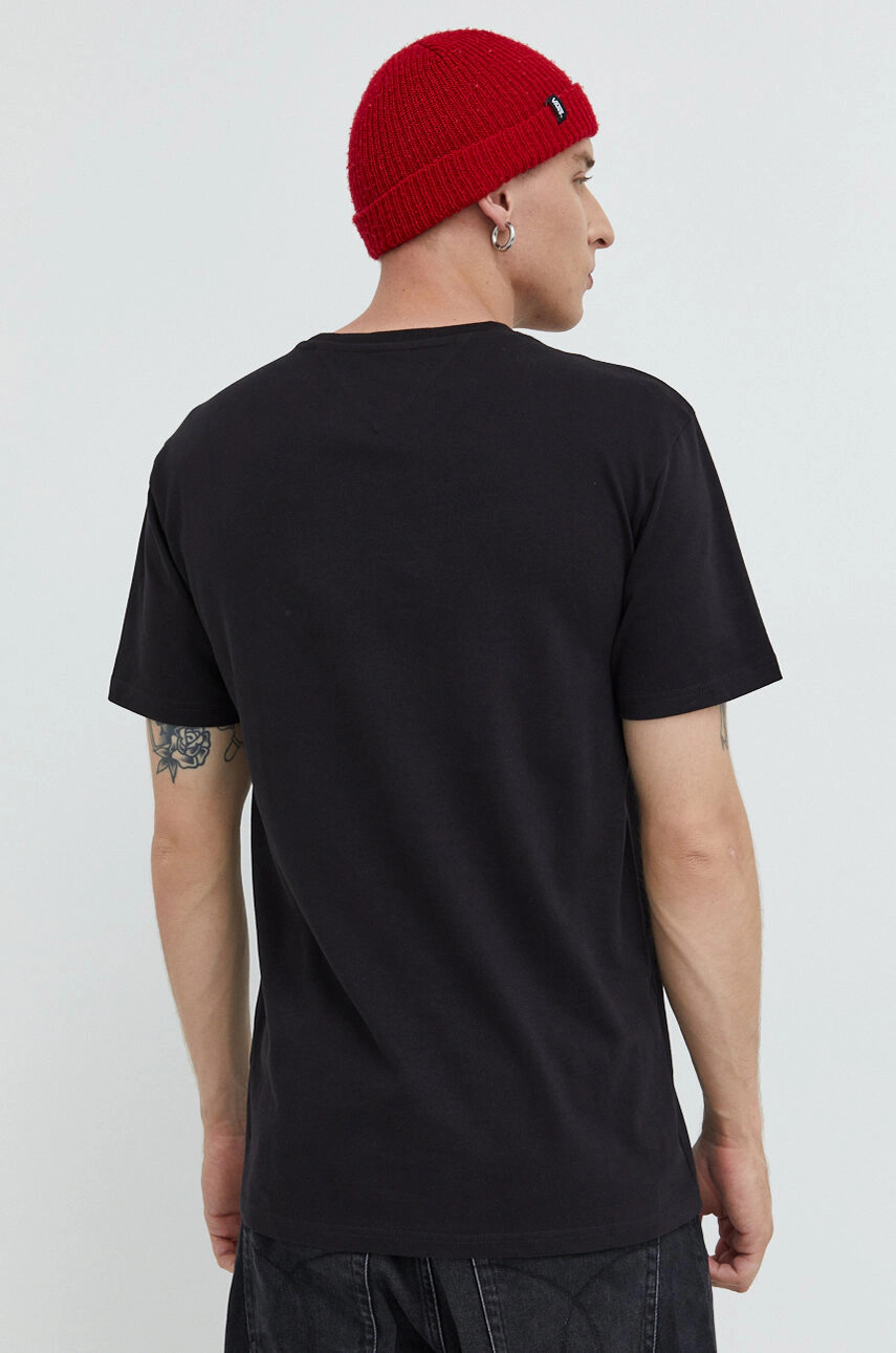 Tommy Jeans Памучна тениска в черно с апликация - Pepit.bg