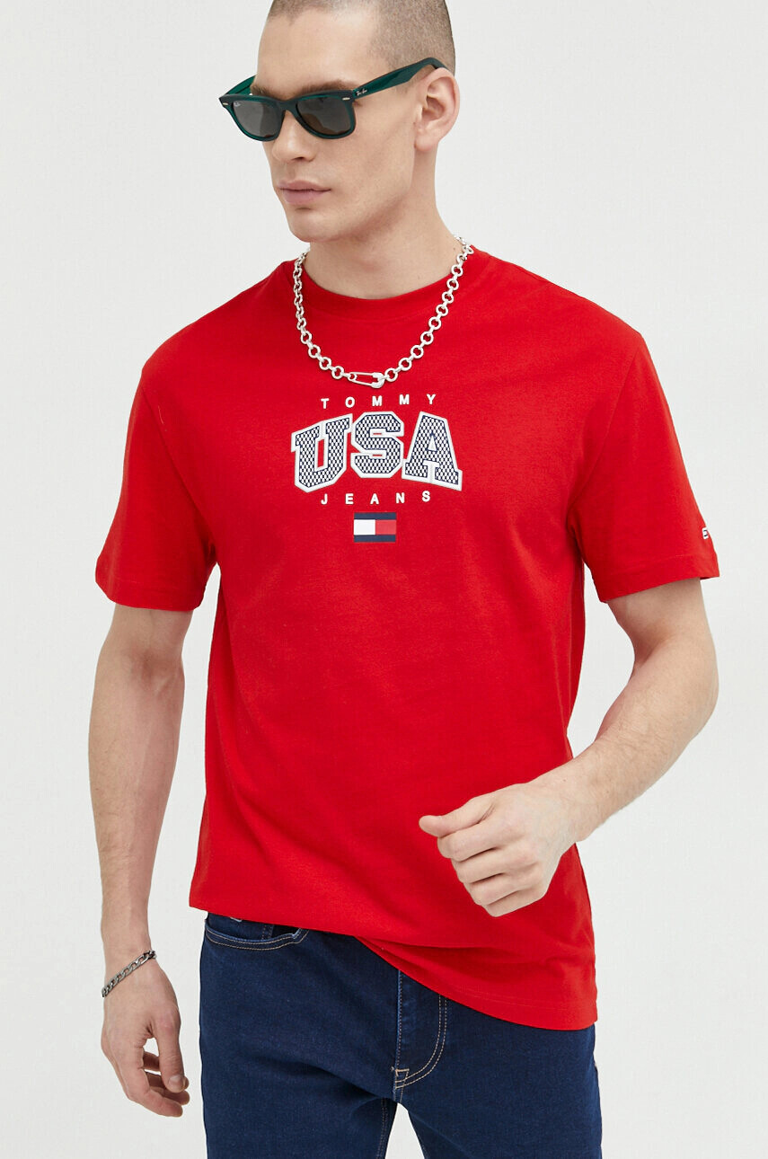 Tommy Jeans Памучна тениска в червено с принт - Pepit.bg