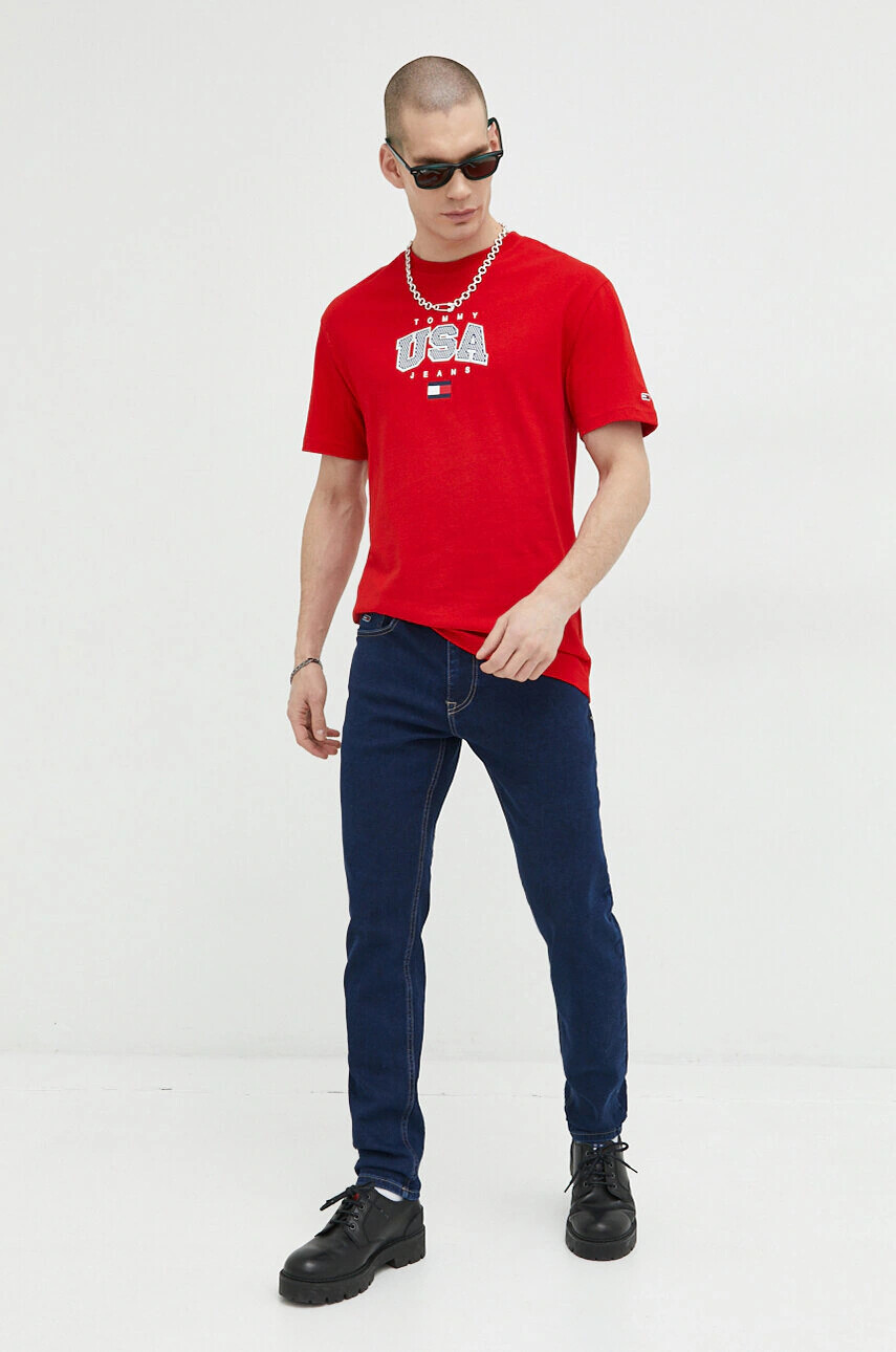 Tommy Jeans Памучна тениска в червено с принт - Pepit.bg
