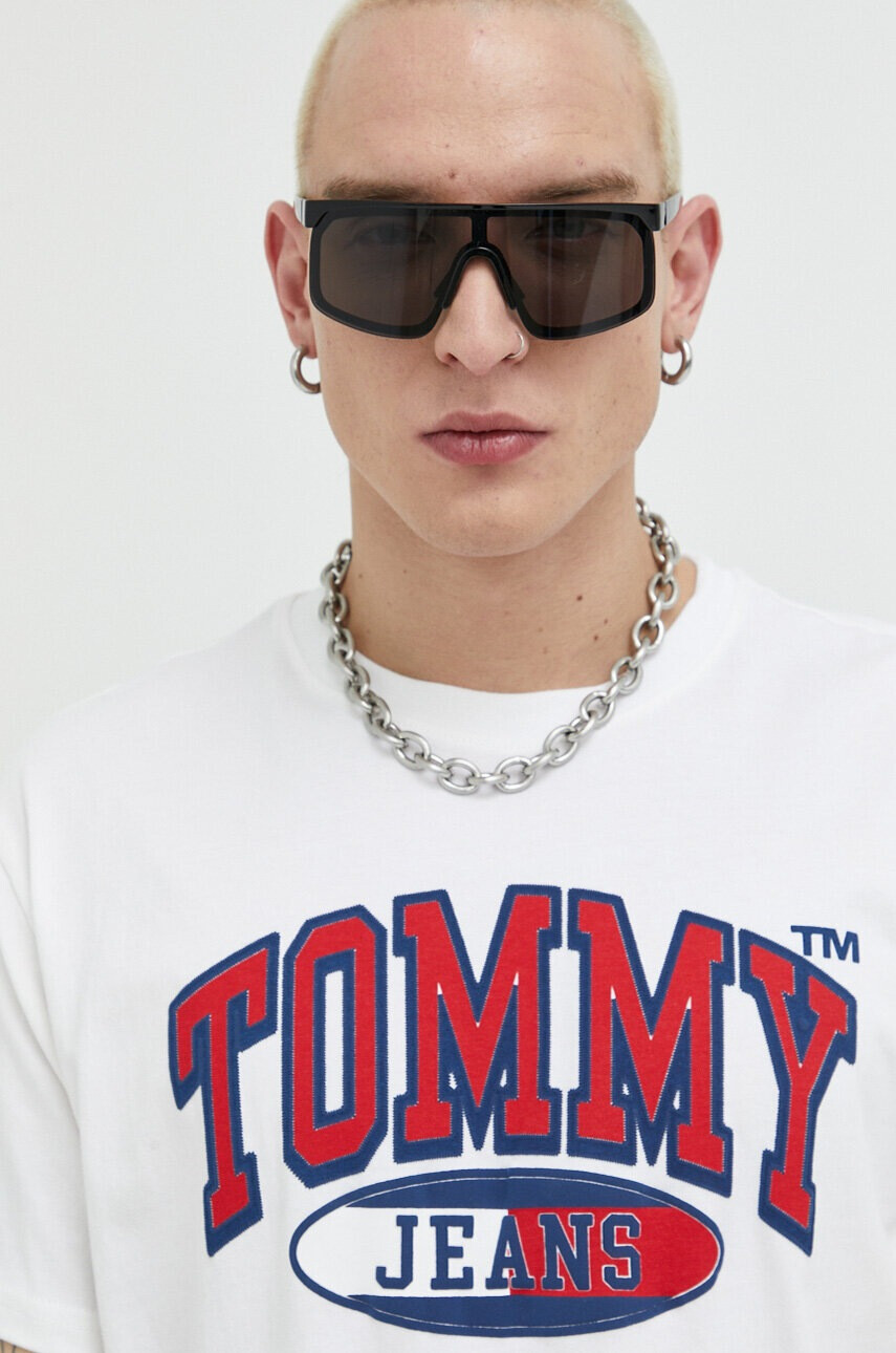 Tommy Jeans Памучна тениска в бяло с принт - Pepit.bg