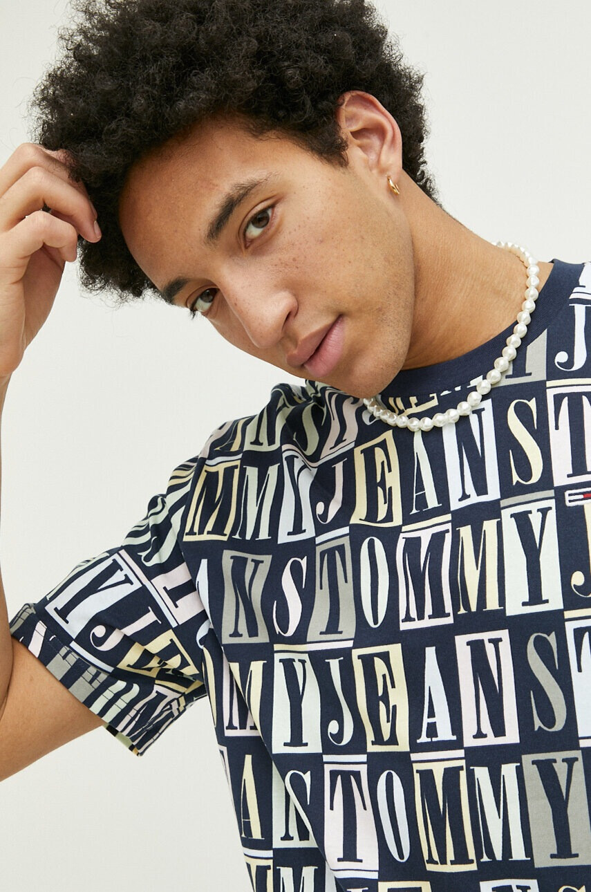 Tommy Jeans Памучна тениска в бежово с принт - Pepit.bg