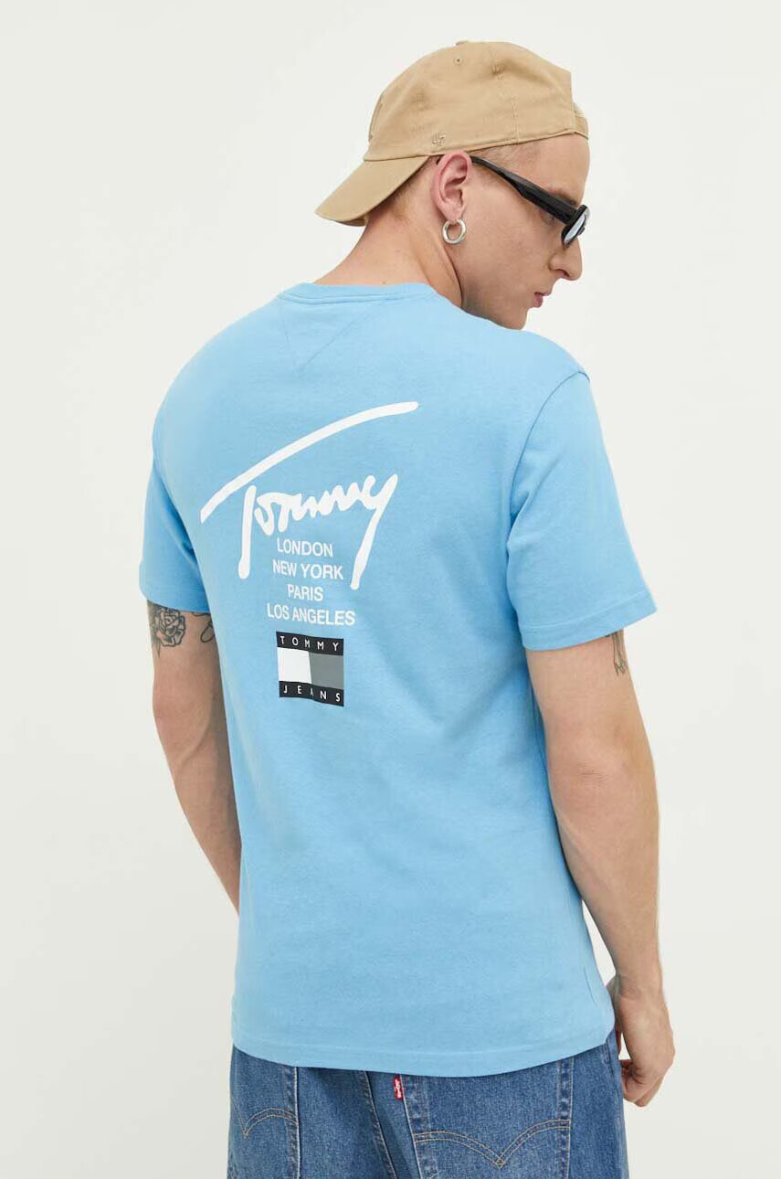 Tommy Jeans Памучна тениска в синьо с принт - Pepit.bg