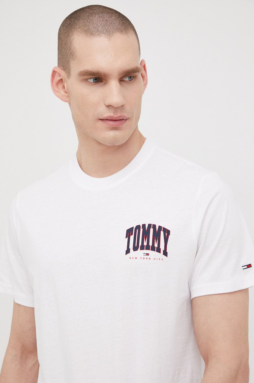 Tommy Jeans Памучна тениска в бяло с принт - Pepit.bg