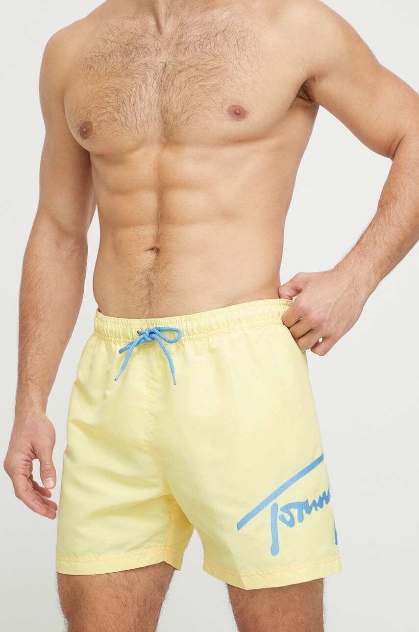 Tommy Jeans Плувни шорти в жълто - Pepit.bg