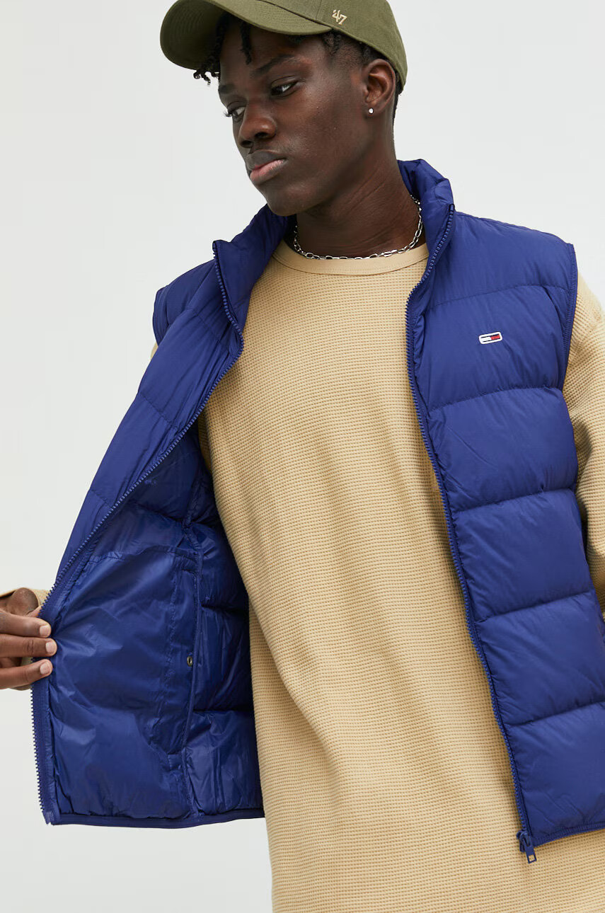 Tommy Jeans Пухен елек мъжки в синьо - Pepit.bg