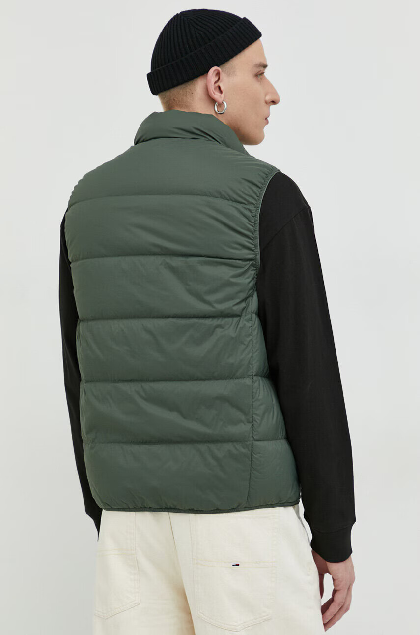 Tommy Jeans Пухен елек мъжки в зелено - Pepit.bg