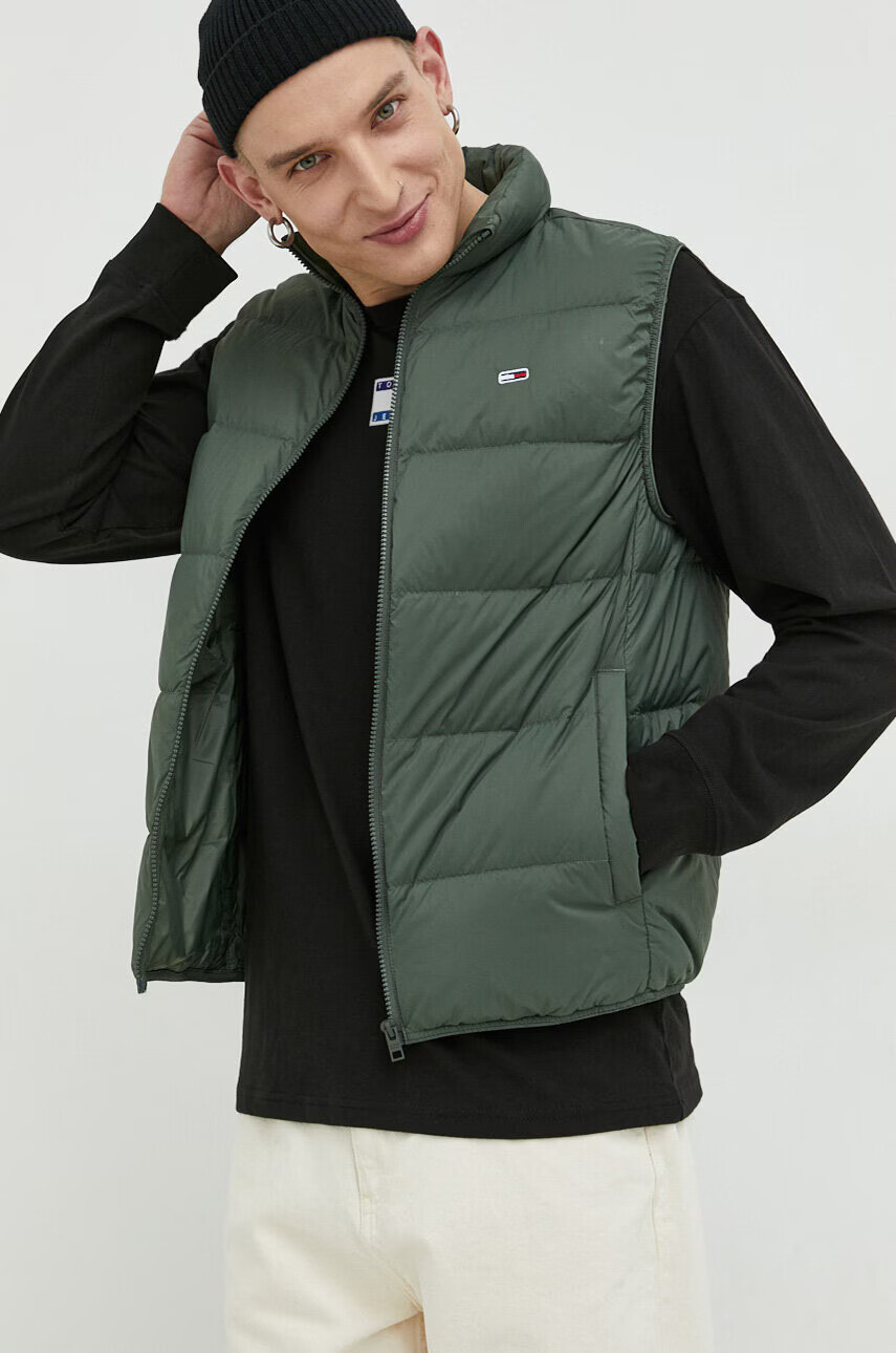 Tommy Jeans Пухен елек мъжки в зелено - Pepit.bg
