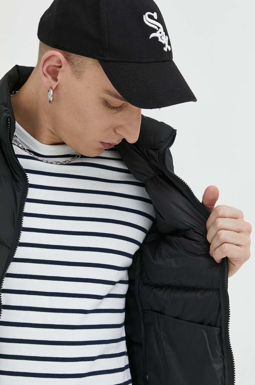 Tommy Jeans Пухен елек мъжки в черно - Pepit.bg