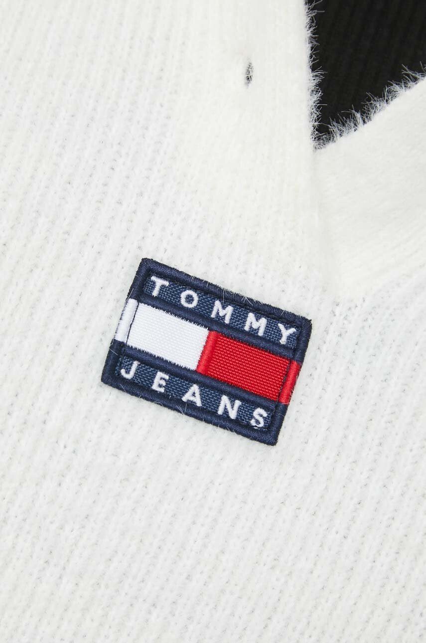 Tommy Jeans Пуловер с вълна дамски в бяло - Pepit.bg
