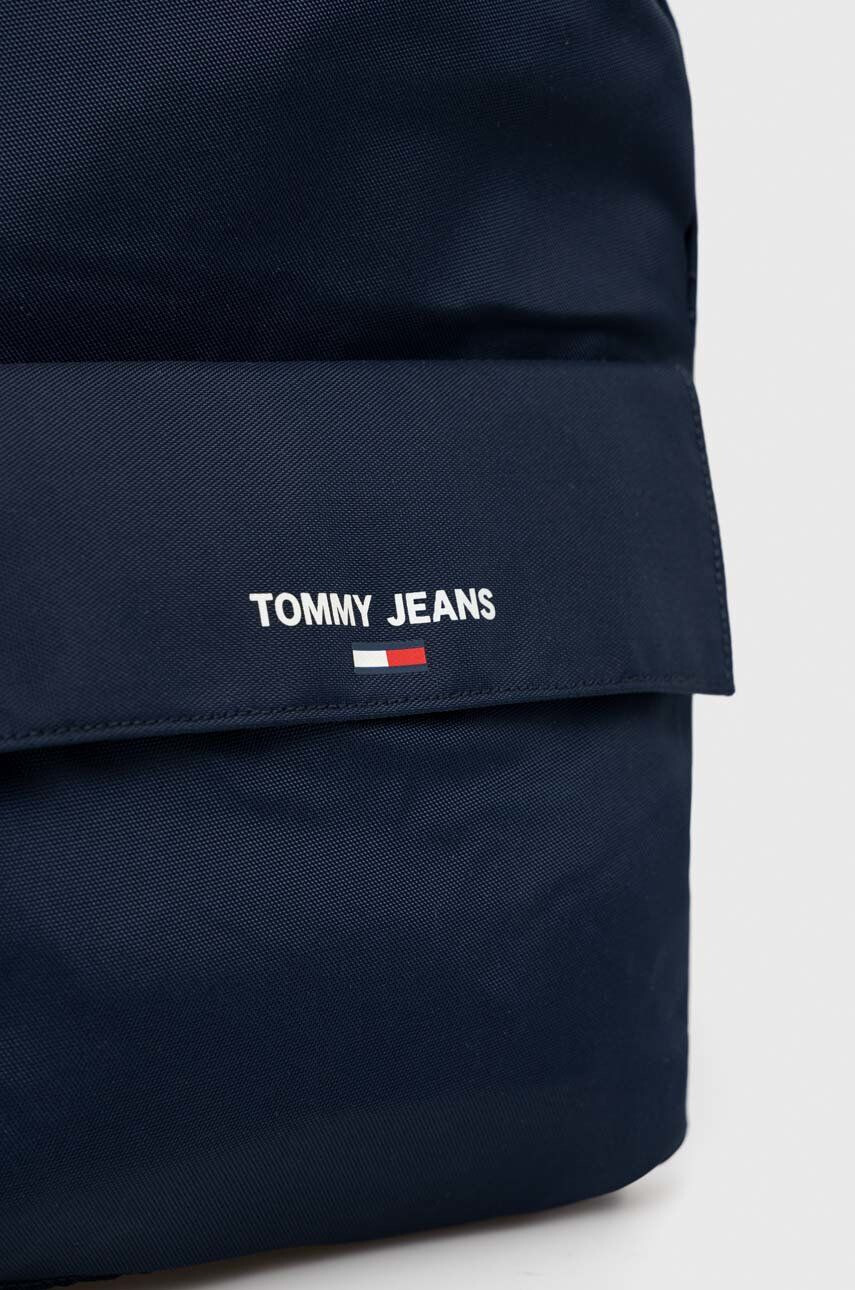 Tommy Jeans Раница в тъмносиньо голям размер с изчистен дизайн - Pepit.bg