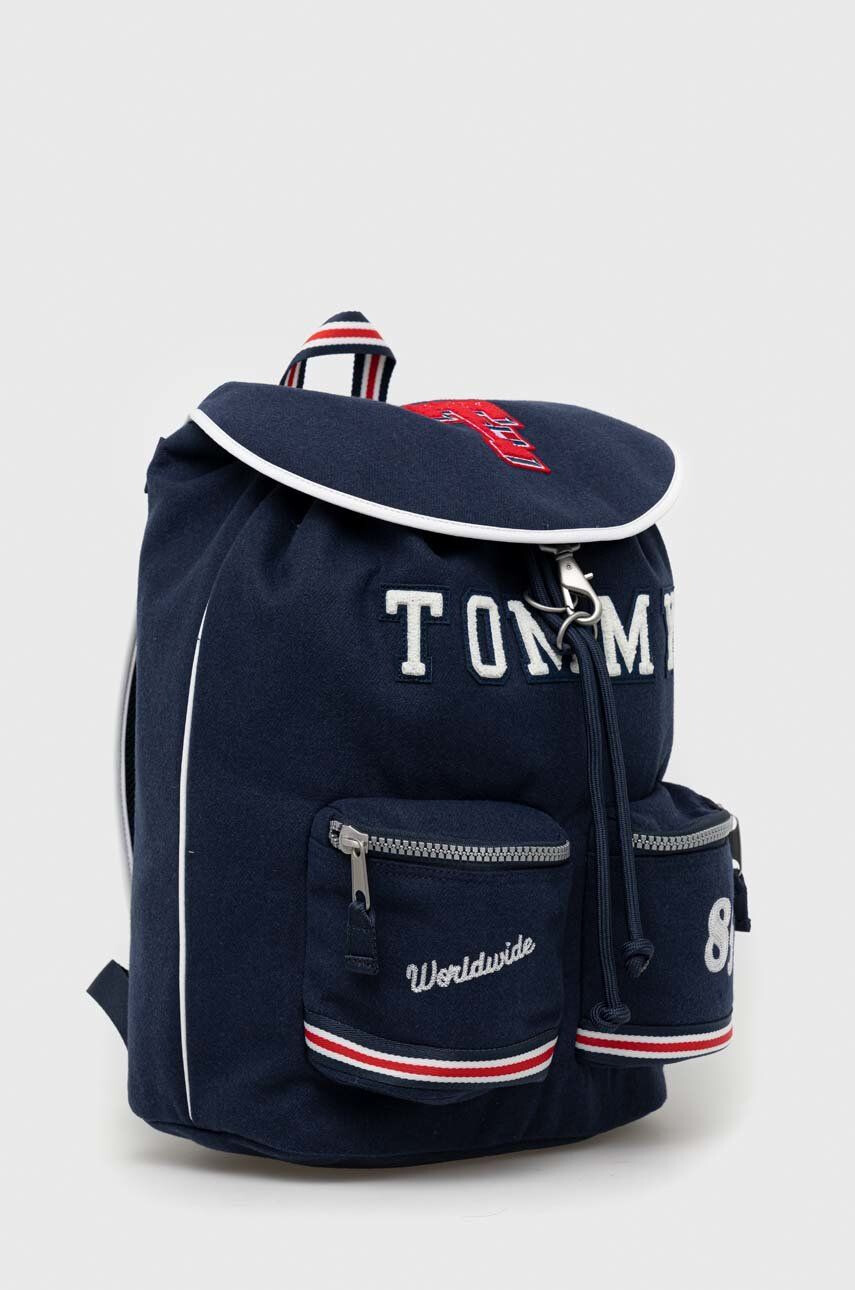 Tommy Jeans Раница с вълна в тъмносиньо голям размер с десен - Pepit.bg