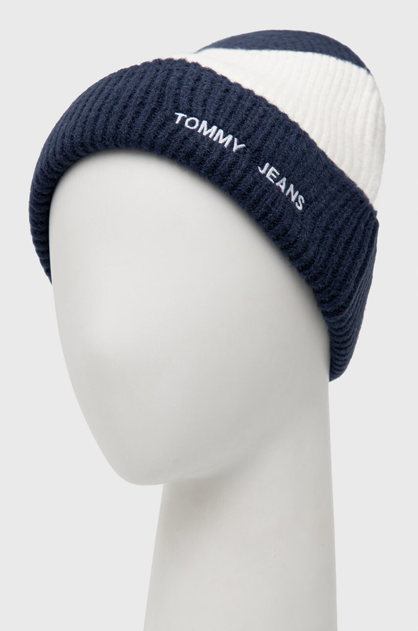 Tommy Jeans Шапка с вълна в тъмносиньо - Pepit.bg
