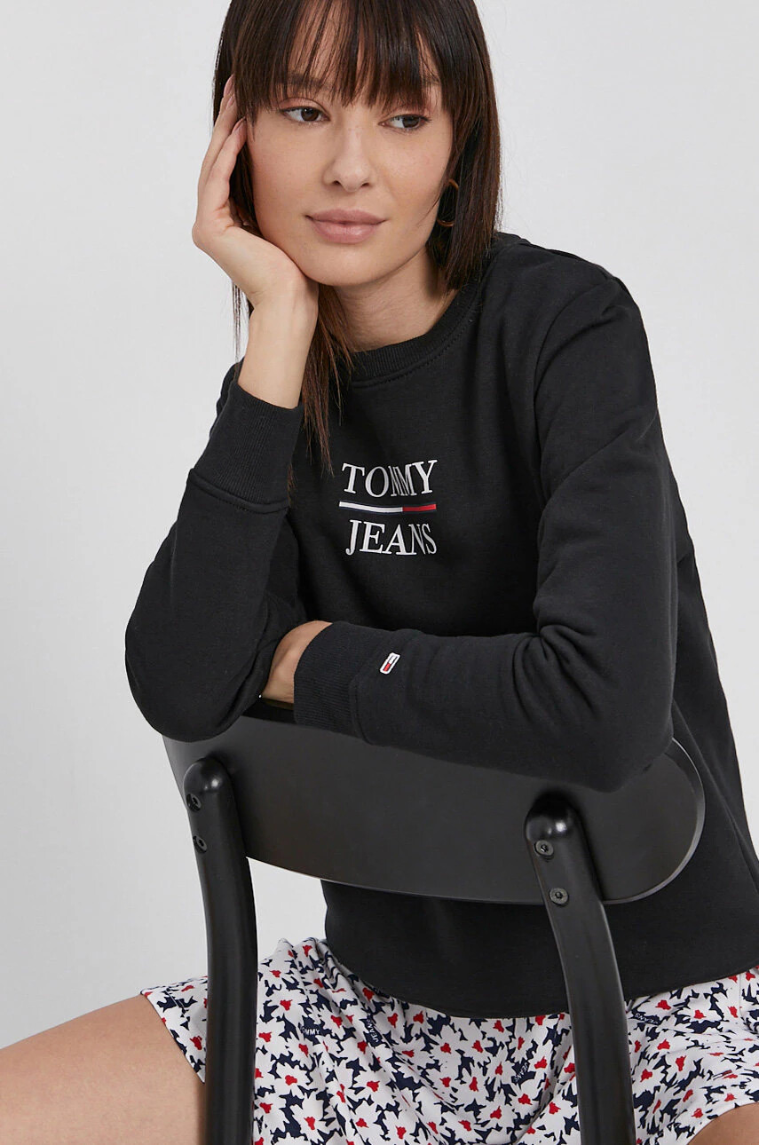 Tommy Jeans Суичър дамски в черно с принт - Pepit.bg