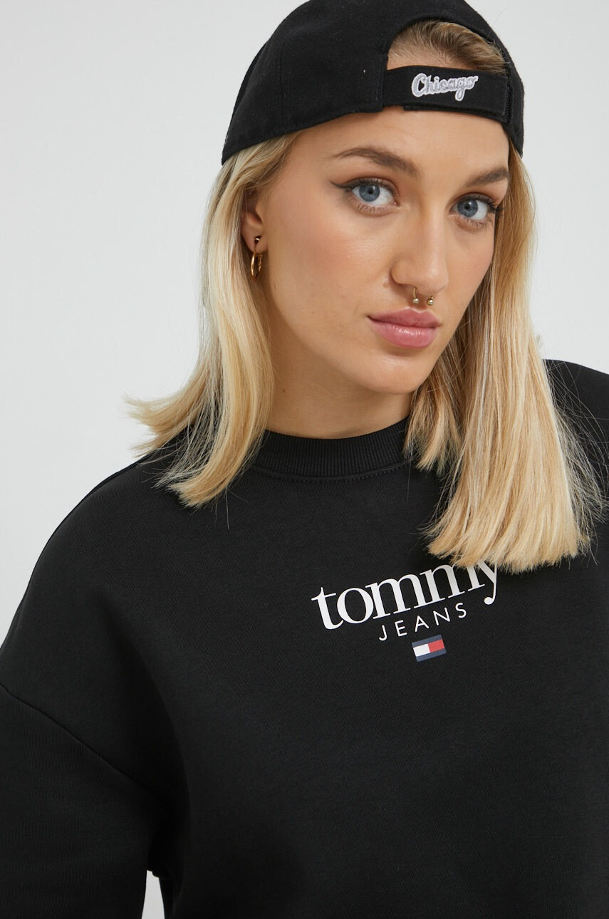 Tommy Jeans Суичър в черно с апликация - Pepit.bg