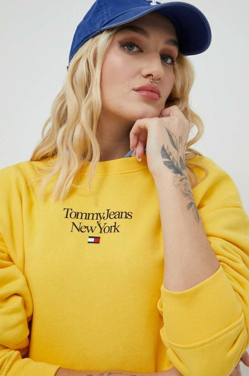 Tommy Jeans Суичър в жълто с принт - Pepit.bg