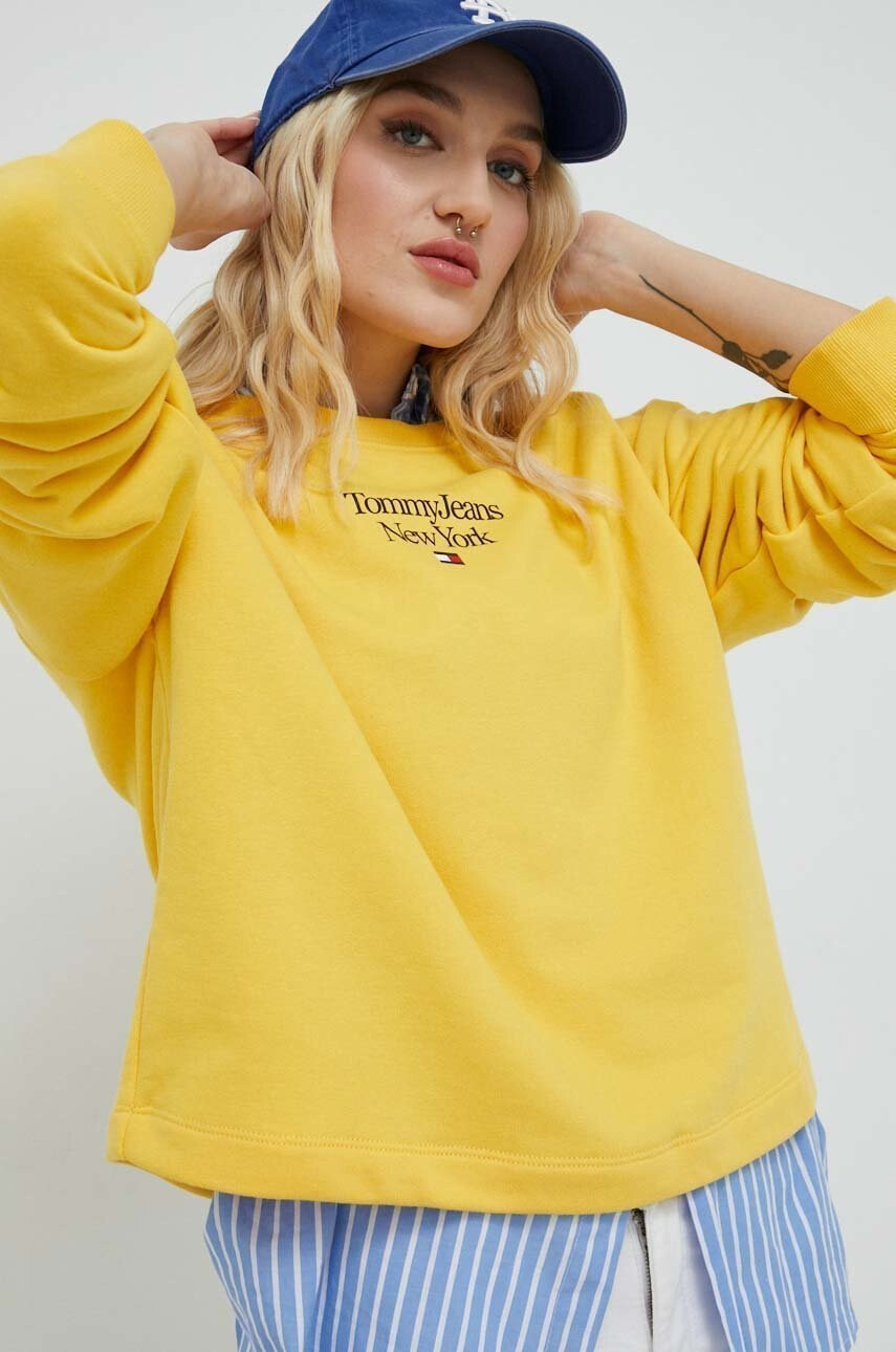 Tommy Jeans Суичър в жълто с принт - Pepit.bg