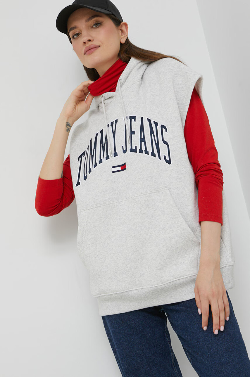 Tommy Jeans Суичър в сиво с апликация - Pepit.bg