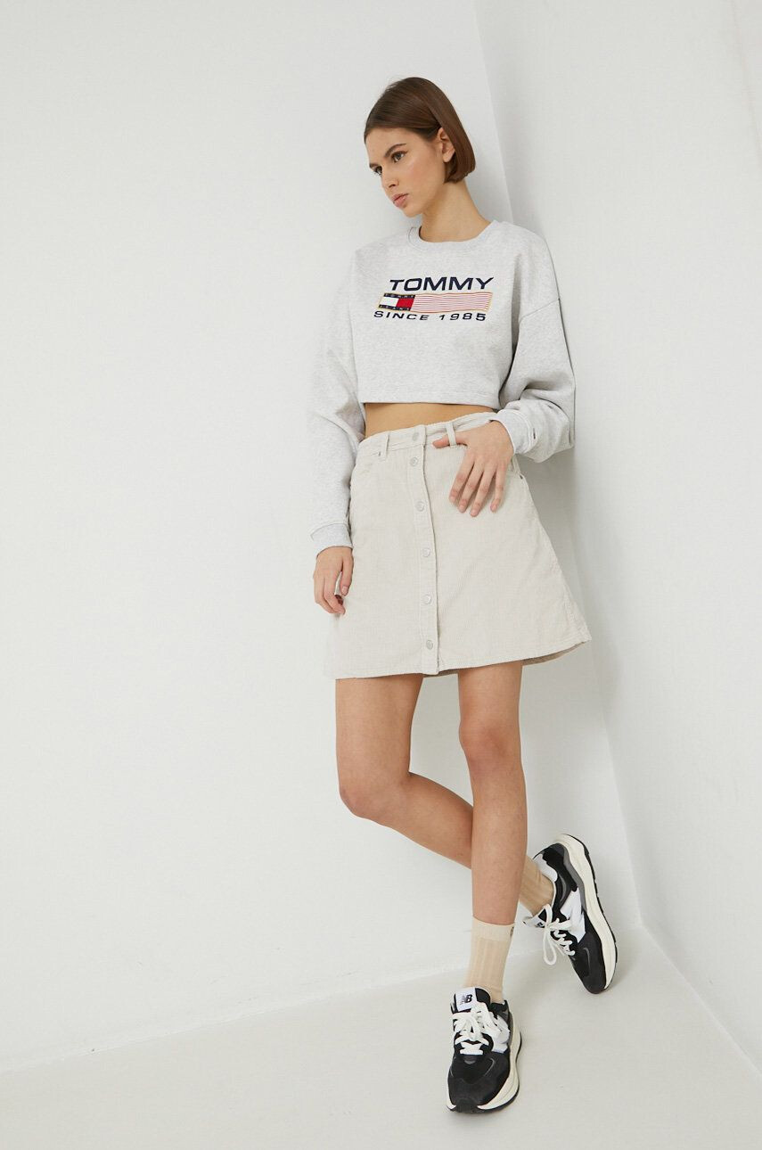 Tommy Jeans Суичър в черно с апликация - Pepit.bg