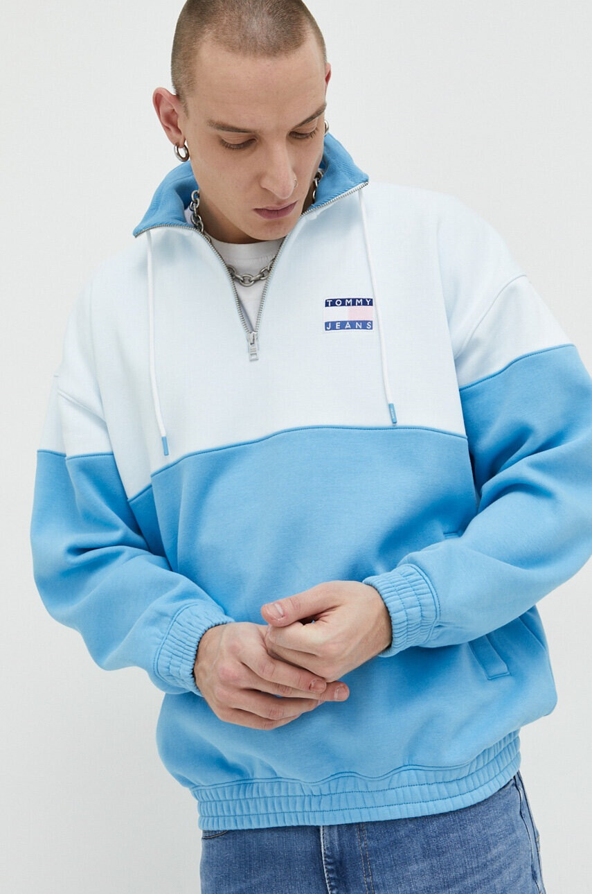 Tommy Jeans Суичър в синьо с десен - Pepit.bg