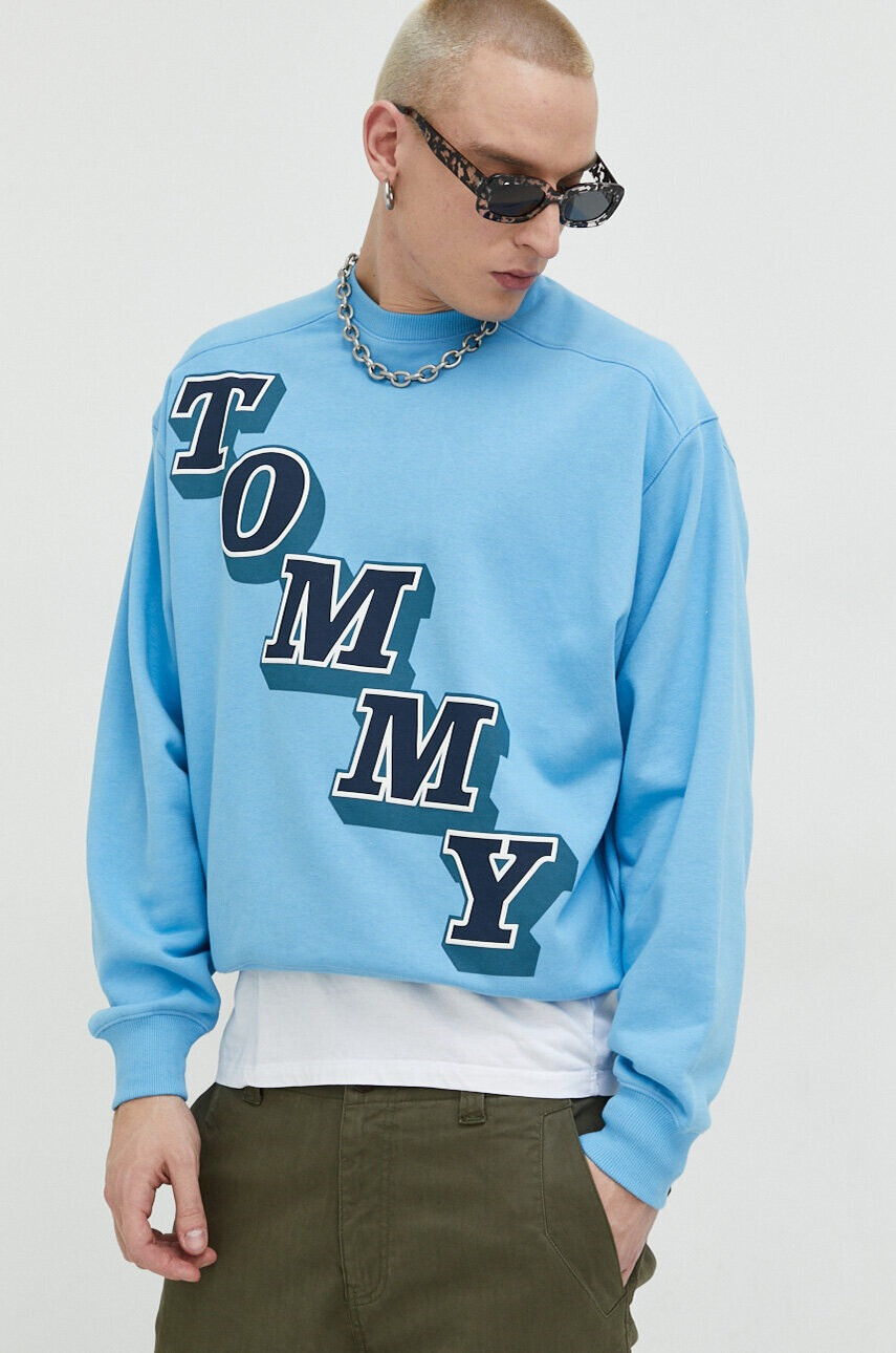 Tommy Jeans Суичър в синьо с принт - Pepit.bg
