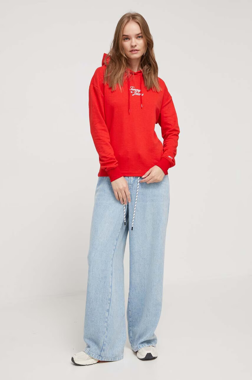 Tommy Jeans Суичър в червено с качулка с принт - Pepit.bg