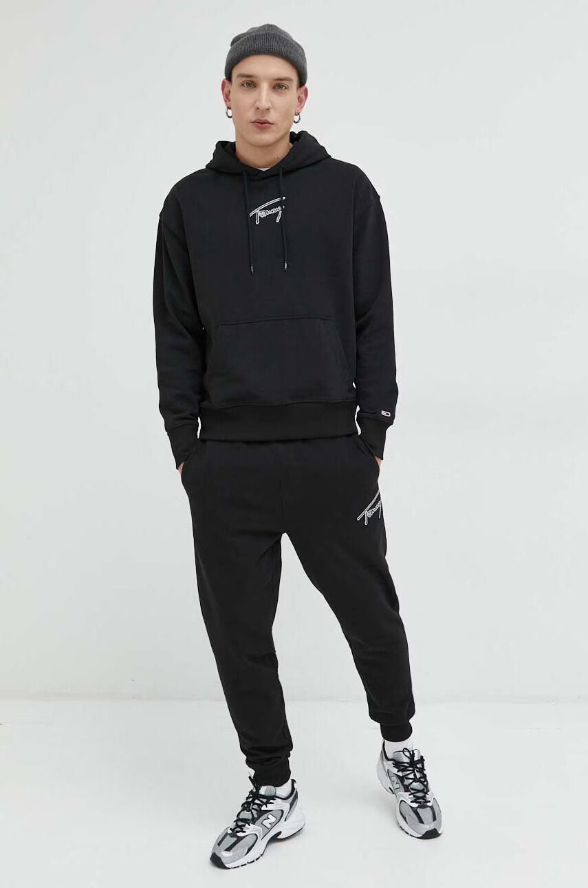 Tommy Jeans Суичър в черно с качулка с апликация - Pepit.bg