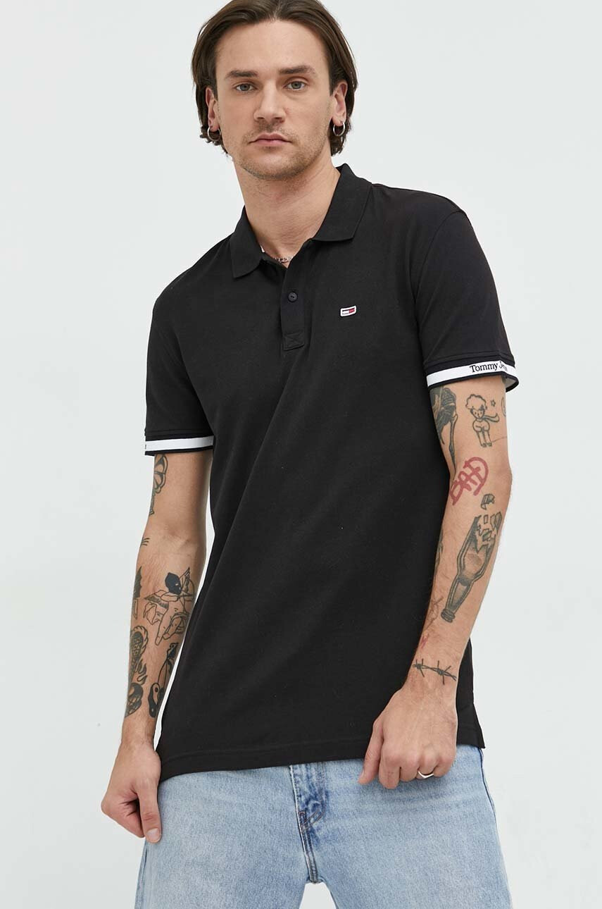 Tommy Jeans Тениска с яка в черно с апликация - Pepit.bg