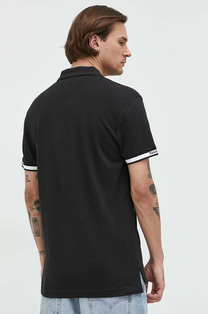 Tommy Jeans Тениска с яка в черно с апликация - Pepit.bg