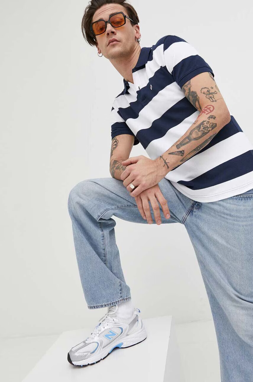 Tommy Jeans Тениска с яка в тъмносиньо с десен - Pepit.bg