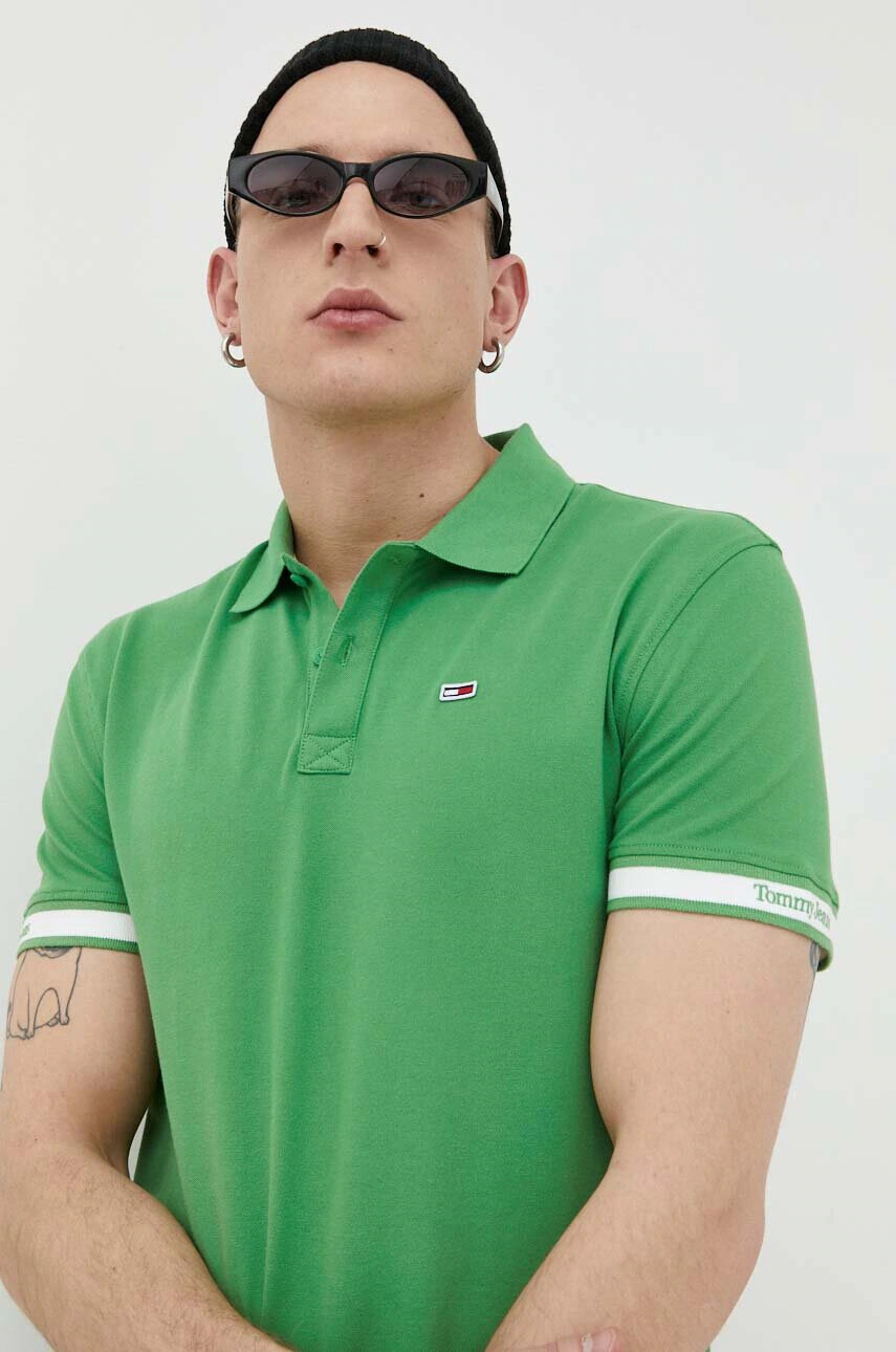 Tommy Jeans Тениска с яка в зелено с апликация - Pepit.bg