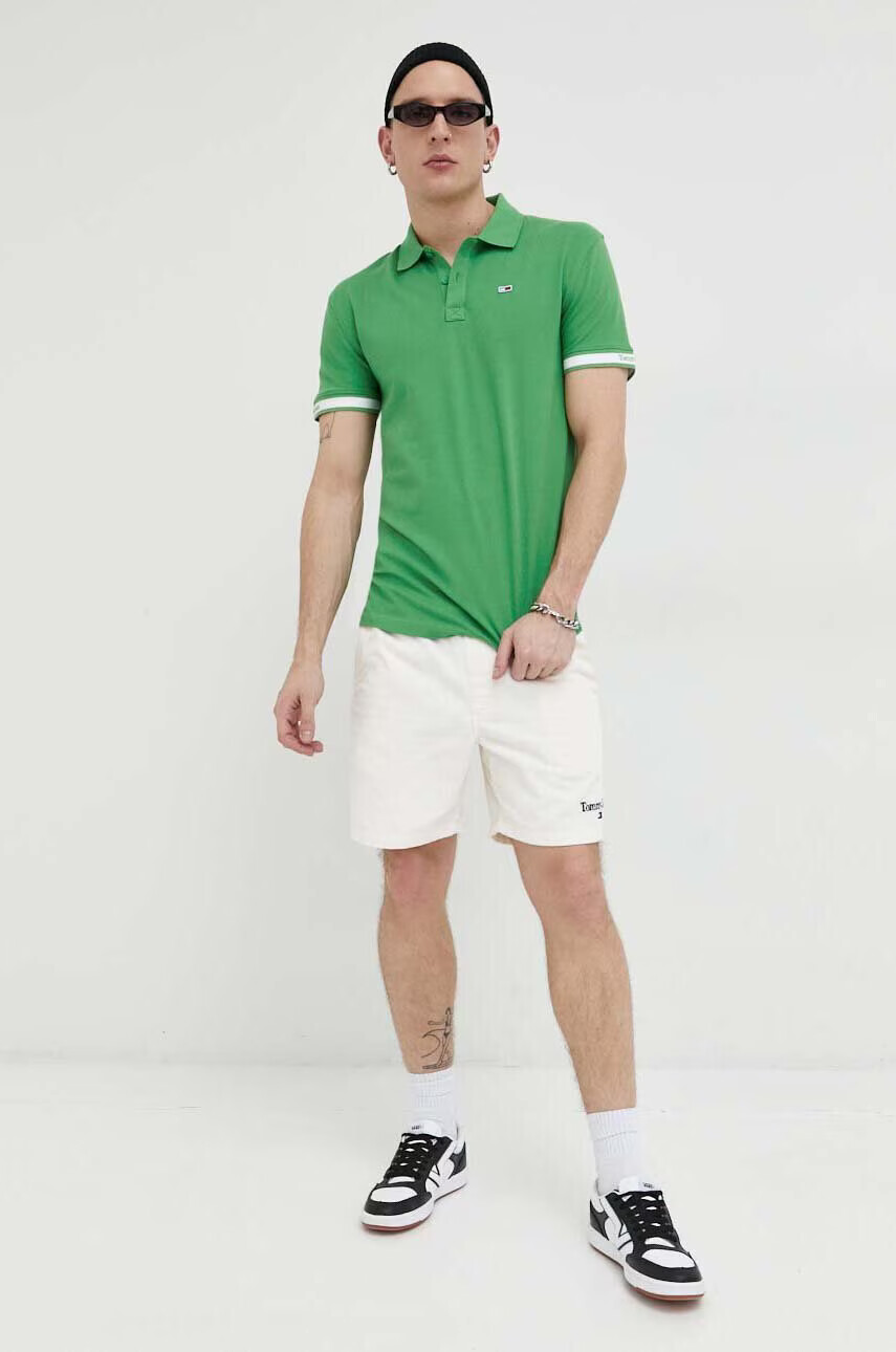 Tommy Jeans Тениска с яка в зелено с апликация - Pepit.bg