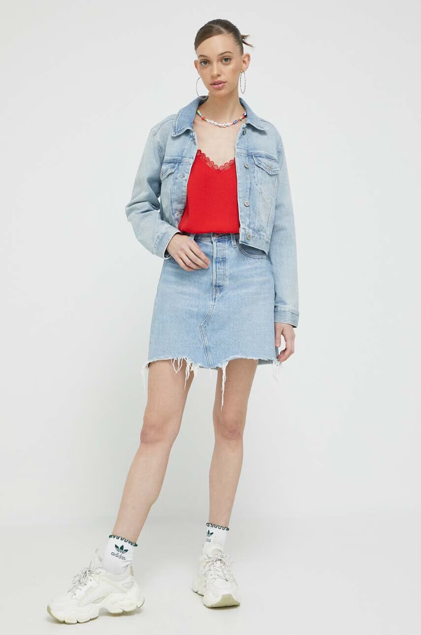 Tommy Jeans Топ дамски в червено - Pepit.bg