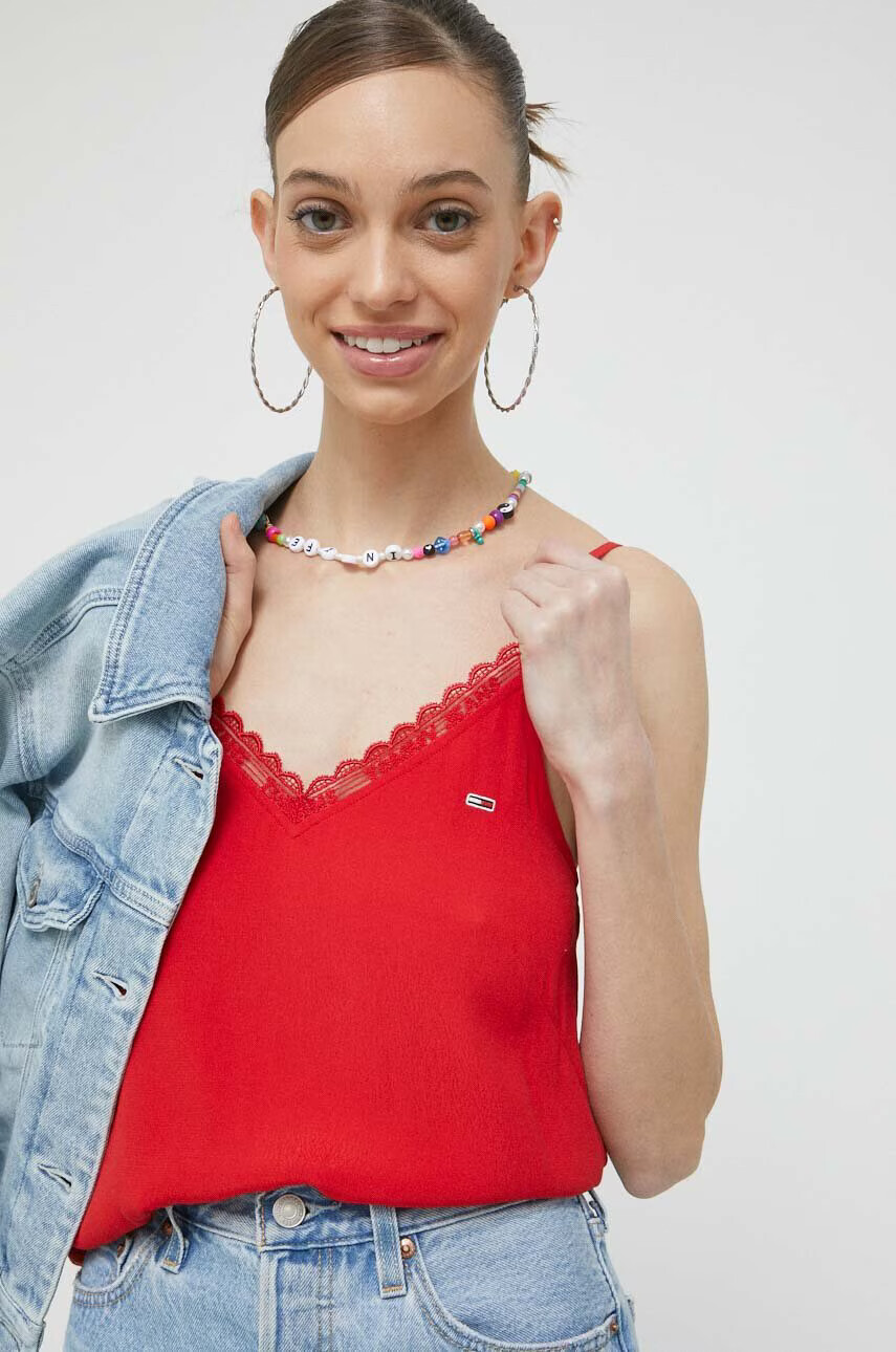 Tommy Jeans Топ дамски в червено - Pepit.bg